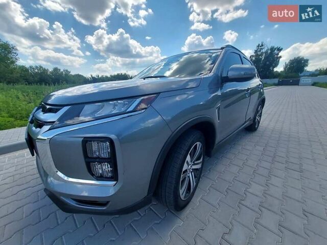 Серый Мицубиси Outlander Sport, объемом двигателя 2.4 л и пробегом 68 тыс. км за 19799 $, фото 3 на Automoto.ua