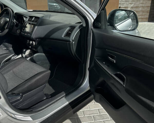 Сірий Міцубісі Outlander Sport, об'ємом двигуна 2 л та пробігом 133 тис. км за 16300 $, фото 15 на Automoto.ua
