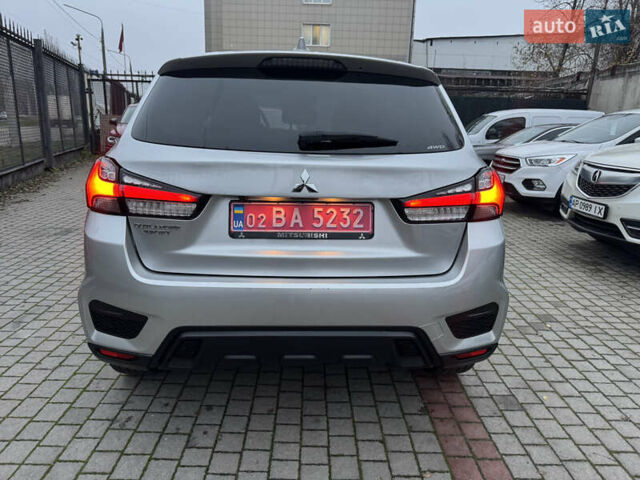 Сірий Міцубісі Outlander Sport, об'ємом двигуна 2 л та пробігом 40 тис. км за 15700 $, фото 17 на Automoto.ua