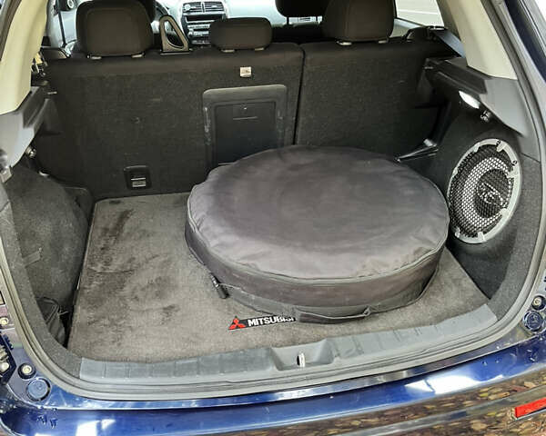 Синий Мицубиси Outlander Sport, объемом двигателя 2 л и пробегом 234 тыс. км за 9900 $, фото 17 на Automoto.ua