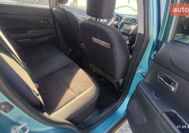 Синий Мицубиси Outlander Sport, объемом двигателя 2 л и пробегом 156 тыс. км за 9000 $, фото 13 на Automoto.ua