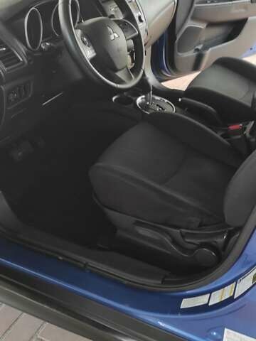 Синий Мицубиси Outlander Sport, объемом двигателя 2 л и пробегом 130 тыс. км за 11600 $, фото 18 на Automoto.ua