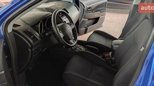 Синий Мицубиси Outlander Sport, объемом двигателя 2 л и пробегом 130 тыс. км за 11600 $, фото 22 на Automoto.ua