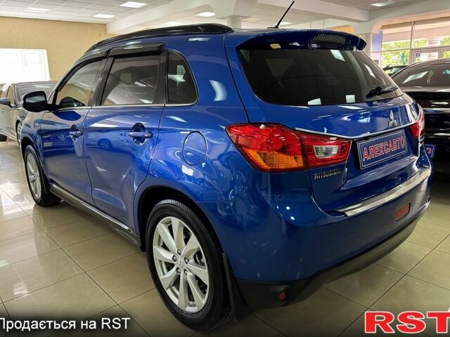 Синий Мицубиси Outlander Sport, объемом двигателя 2.4 л и пробегом 107 тыс. км за 12600 $, фото 2 на Automoto.ua