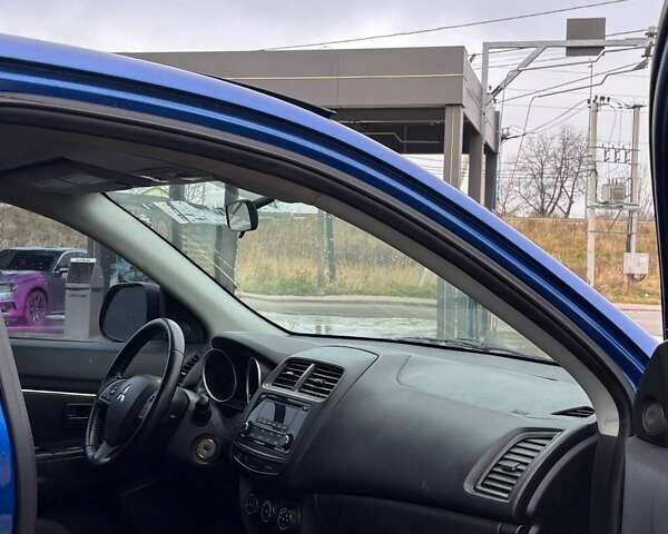 Синий Мицубиси Outlander Sport, объемом двигателя 2 л и пробегом 203 тыс. км за 8499 $, фото 10 на Automoto.ua