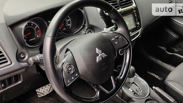 Синий Мицубиси Outlander Sport, объемом двигателя 2.4 л и пробегом 87 тыс. км за 15800 $, фото 22 на Automoto.ua