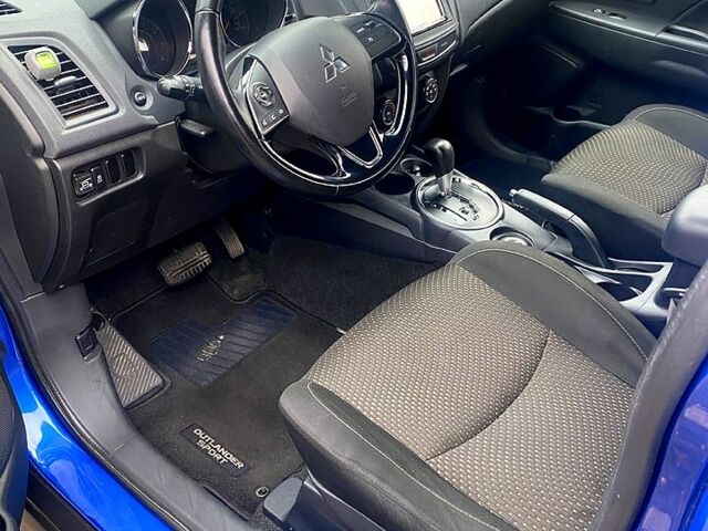 Синий Мицубиси Outlander Sport, объемом двигателя 2.4 л и пробегом 126 тыс. км за 13300 $, фото 7 на Automoto.ua