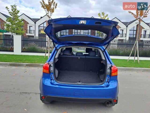Синий Мицубиси Outlander Sport, объемом двигателя 2.36 л и пробегом 188 тыс. км за 11800 $, фото 5 на Automoto.ua