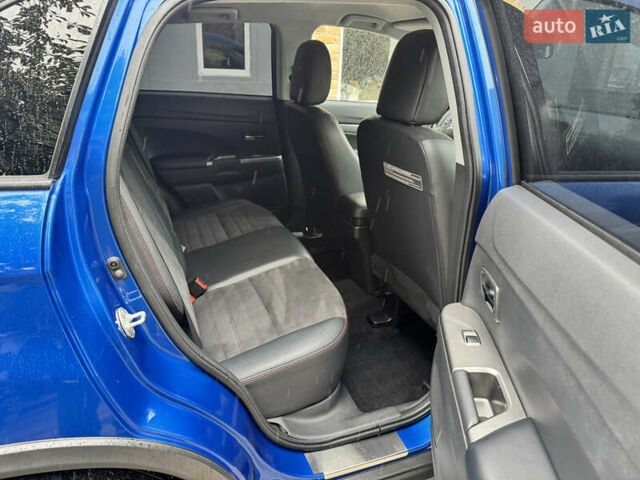 Синий Мицубиси Outlander Sport, объемом двигателя 2.36 л и пробегом 155 тыс. км за 13700 $, фото 7 на Automoto.ua