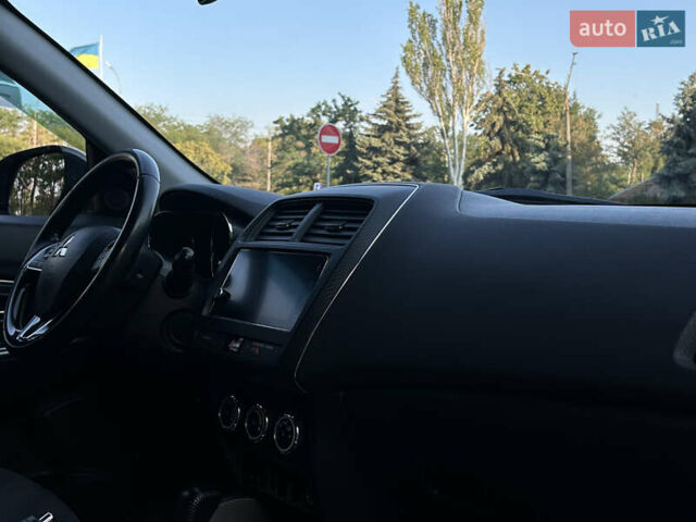 Синий Мицубиси Outlander Sport, объемом двигателя 2.36 л и пробегом 156 тыс. км за 13799 $, фото 28 на Automoto.ua