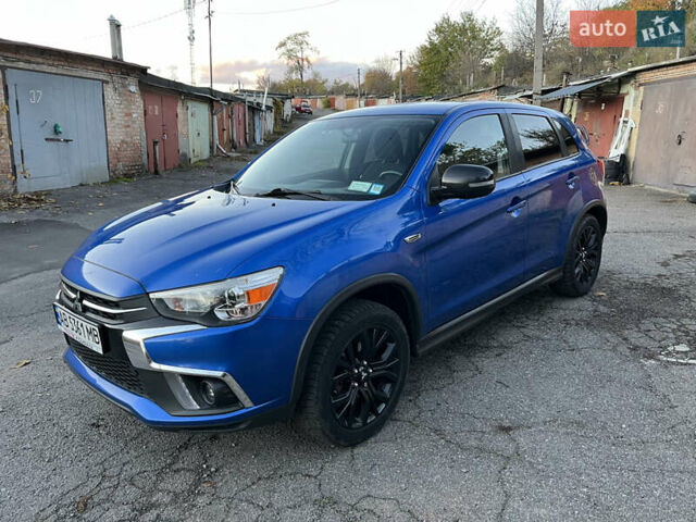 Мицубиси Outlander Sport 2018 в Виннице на Automoto.ua Синий Мицубиси Outlander Sport, объемом двигателя 2 л и пробегом 280 тыс. км за 12900 $, фото 1 на Automoto.ua