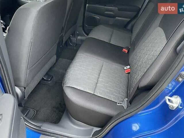 Міцубісі Outlander Sport 2019 у Львові на Automoto.ua Синій Міцубісі Outlander Sport, об'ємом двигуна 2 л та пробігом 86 тис. км за 13500 $, фото 3 на Automoto.ua