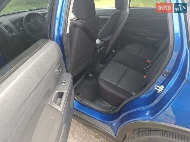 Синий Мицубиси Outlander Sport, объемом двигателя 2 л и пробегом 137 тыс. км за 17300 $, фото 10 на Automoto.ua
