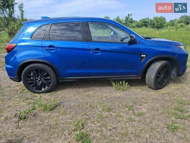 Синий Мицубиси Outlander Sport, объемом двигателя 2 л и пробегом 137 тыс. км за 17300 $, фото 4 на Automoto.ua
