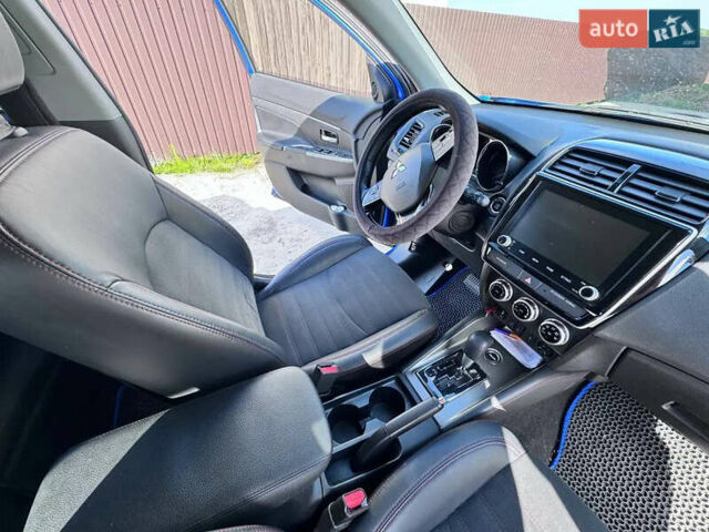 Синий Мицубиси Outlander Sport, объемом двигателя 2 л и пробегом 59 тыс. км за 19600 $, фото 8 на Automoto.ua