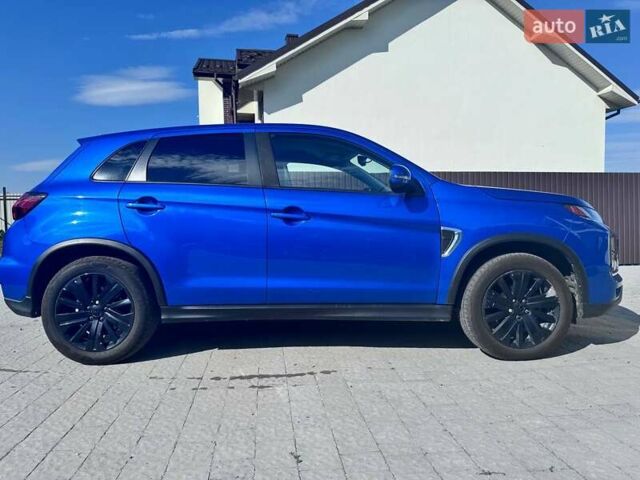 Синий Мицубиси Outlander Sport, объемом двигателя 2 л и пробегом 57 тыс. км за 21000 $, фото 3 на Automoto.ua