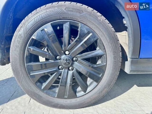 Синий Мицубиси Outlander Sport, объемом двигателя 2 л и пробегом 57 тыс. км за 21000 $, фото 15 на Automoto.ua