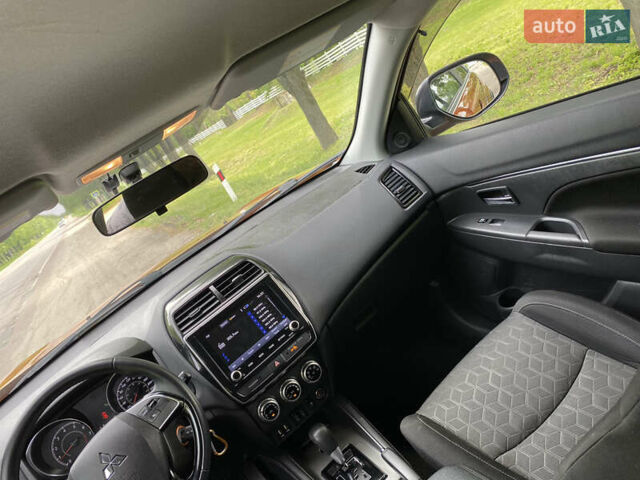 Оранжевый Мицубиси Outlander Sport, объемом двигателя 2.4 л и пробегом 93 тыс. км за 16700 $, фото 19 на Automoto.ua