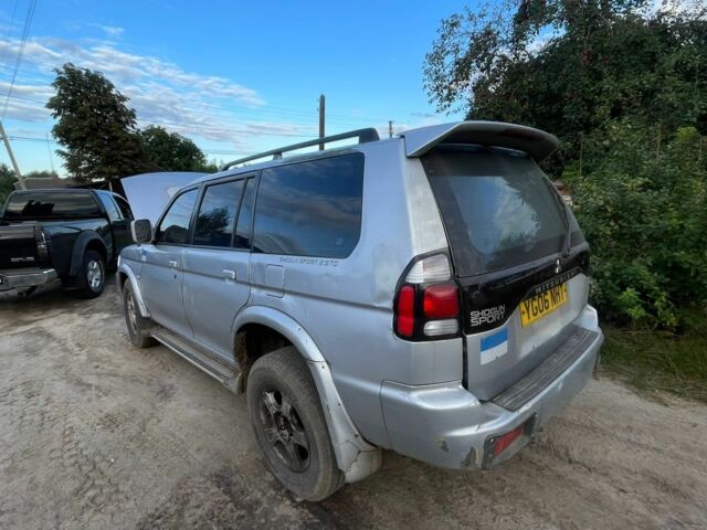 Серый Мицубиси Shogun, объемом двигателя 2.5 л и пробегом 150 тыс. км за 2500 $, фото 3 на Automoto.ua