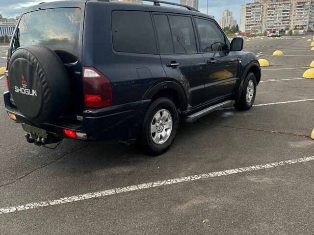 Мицубиси Shogun 2003 в Киеве на Automoto.ua Синий Мицубиси Shogun, объемом двигателя 3.2 л и пробегом 133 тыс. км за 4700 $, фото 2 на Automoto.ua