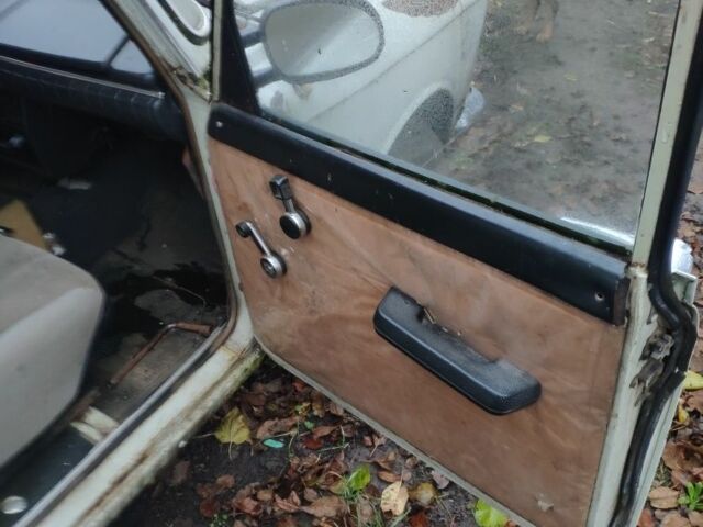 Белый Москвич / АЗЛК 2125, объемом двигателя 1.7 л и пробегом 2 тыс. км за 300 $, фото 1 на Automoto.ua