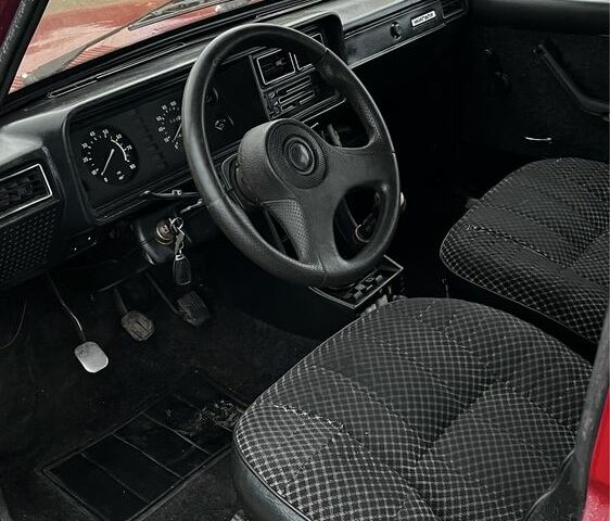 Красный Москвич / АЗЛК 2125, объемом двигателя 1.3 л и пробегом 450 тыс. км за 644 $, фото 4 на Automoto.ua