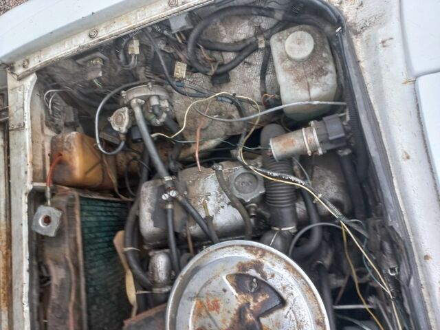 Білий Москвич / АЗЛК 21251, об'ємом двигуна 1.5 л та пробігом 100 тис. км за 356 $, фото 9 на Automoto.ua