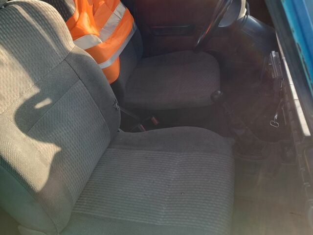 Синий Москвич / АЗЛК 21251, объемом двигателя 1.5 л и пробегом 100 тыс. км за 500 $, фото 7 на Automoto.ua