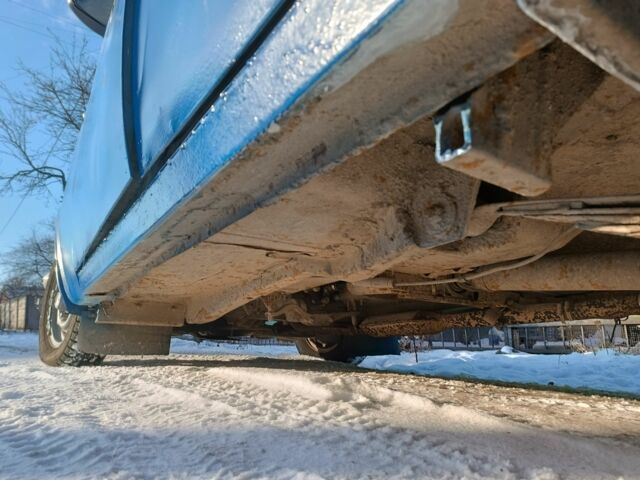 Синий Москвич / АЗЛК 21251, объемом двигателя 1.5 л и пробегом 100 тыс. км за 500 $, фото 10 на Automoto.ua