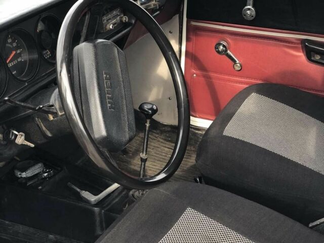 Білий Москвич / АЗЛК 2137, об'ємом двигуна 1.5 л та пробігом 110 тис. км за 525 $, фото 7 на Automoto.ua