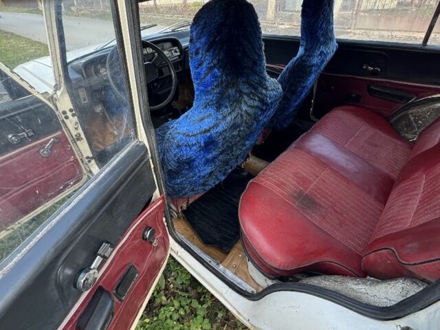 Белый Москвич / АЗЛК 2137, объемом двигателя 0 л и пробегом 300 тыс. км за 500 $, фото 10 на Automoto.ua