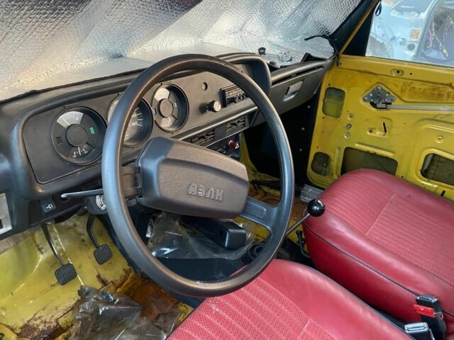 Желтый Москвич / АЗЛК 2138, объемом двигателя 0 л и пробегом 54 тыс. км за 1300 $, фото 5 на Automoto.ua