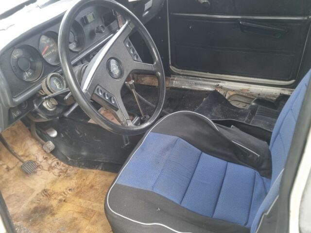 Москвич / АЗЛК 2140 1978 в Снигиревке на Automoto.ua Белый Москвич / АЗЛК 2140, объемом двигателя 1 л и пробегом 1000 тыс. км за 400 $, фото 4 на Automoto.ua