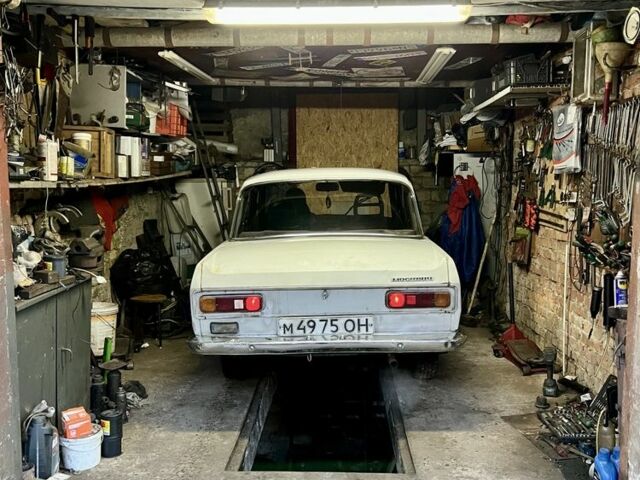 Москвич / АЗЛК 2140 1982 в Львове на Automoto.ua Белый Москвич / АЗЛК 2140, объемом двигателя 1.5 л и пробегом 47 тыс. км за 333 $, фото 5 на Automoto.ua