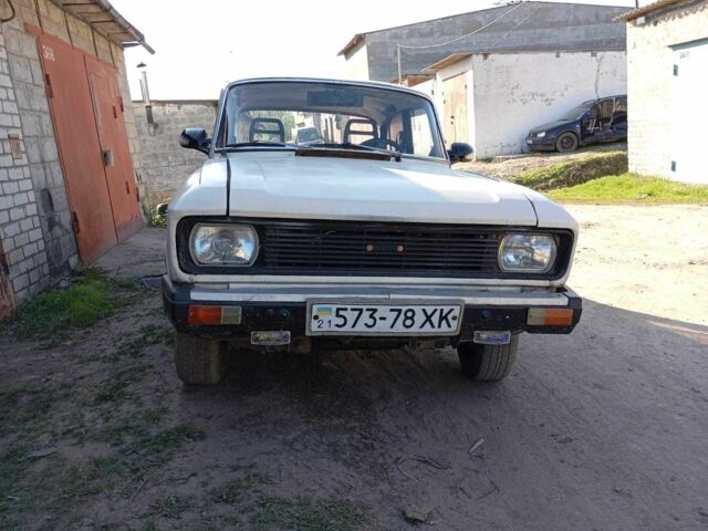 Белый Москвич / АЗЛК 2140, объемом двигателя 1.5 л и пробегом 140 тыс. км за 479 $, фото 7 на Automoto.ua