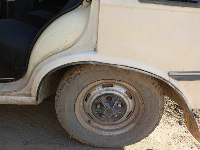 Белый Москвич / АЗЛК 2140, объемом двигателя 1.5 л и пробегом 140 тыс. км за 479 $, фото 5 на Automoto.ua