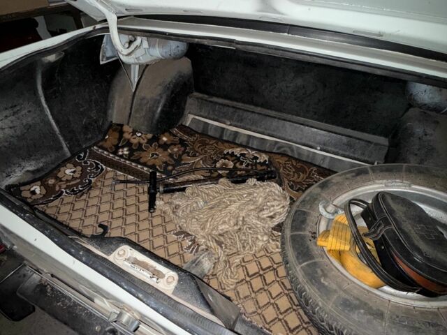 Белый Москвич / АЗЛК 2140, объемом двигателя 1.5 л и пробегом 26 тыс. км за 477 $, фото 7 на Automoto.ua