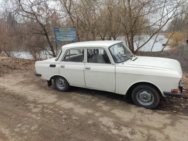 Белый Москвич / АЗЛК 2140, объемом двигателя 0.15 л и пробегом 120 тыс. км за 602 $, фото 3 на Automoto.ua