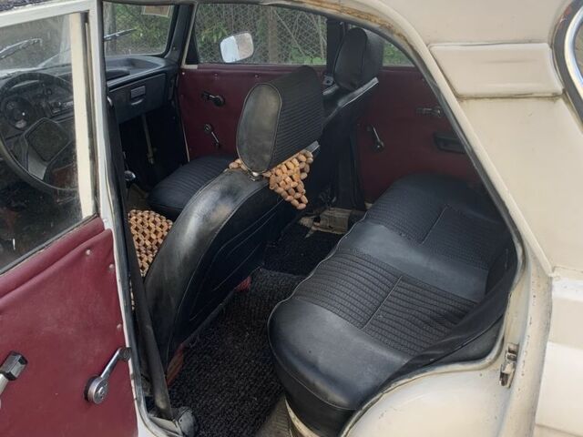 Білий Москвич / АЗЛК 2140, об'ємом двигуна 1.6 л та пробігом 1000 тис. км за 401 $, фото 5 на Automoto.ua