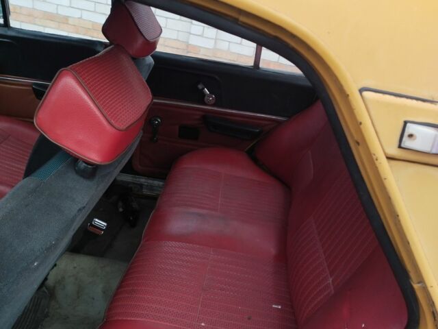 Бежевий Москвич / АЗЛК 2140, об'ємом двигуна 1 л та пробігом 98 тис. км за 283 $, фото 6 на Automoto.ua