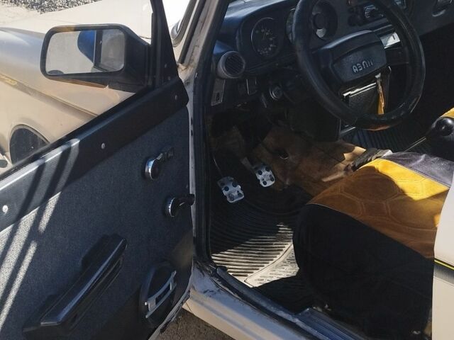 Бежевий Москвич / АЗЛК 2140, об'ємом двигуна 1.5 л та пробігом 70 тис. км за 600 $, фото 6 на Automoto.ua