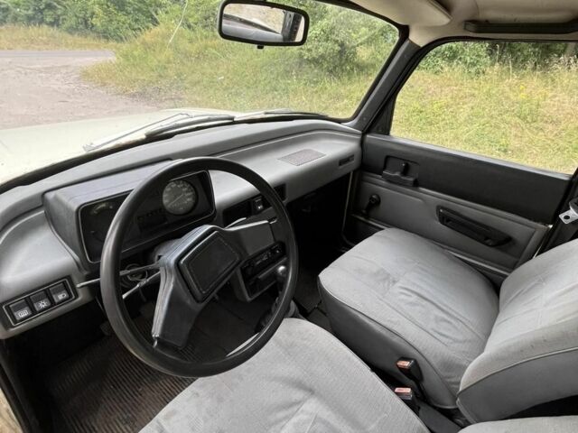 Бежевий Москвич / АЗЛК 2140, об'ємом двигуна 1.5 л та пробігом 55 тис. км за 358 $, фото 6 на Automoto.ua