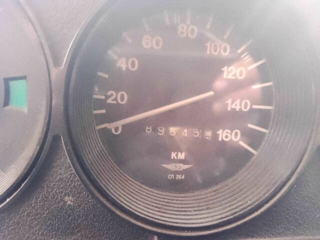 Москвич / АЗЛК 2140 1986 в Хмельницком на Automoto.ua Красный Москвич / АЗЛК 2140, объемом двигателя 1.5 л и пробегом 89 тыс. км за 334 $, фото 10 на Automoto.ua