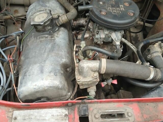 Красный Москвич / АЗЛК 2140, объемом двигателя 2 л и пробегом 1000 тыс. км за 345 $, фото 1 на Automoto.ua