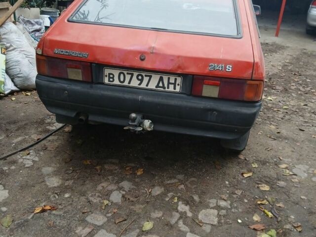 Красный Москвич / АЗЛК 2140, объемом двигателя 2 л и пробегом 1000 тыс. км за 345 $, фото 4 на Automoto.ua