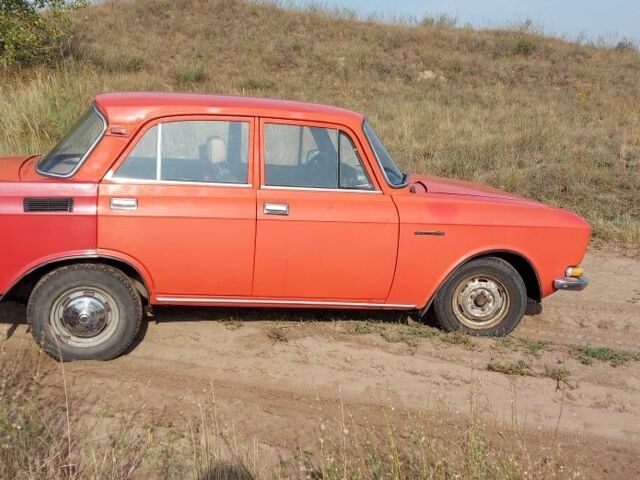 Москвич / АЗЛК 2140 1976 в Каменское - Днепродзержинск на Automoto.ua Красный Москвич / АЗЛК 2140, объемом двигателя 0 л и пробегом 32 тыс. км за 523 $, фото 4 на Automoto.ua
