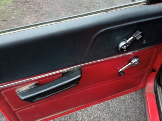 Красный Москвич / АЗЛК 2140, объемом двигателя 0 л и пробегом 56 тыс. км за 381 $, фото 4 на Automoto.ua