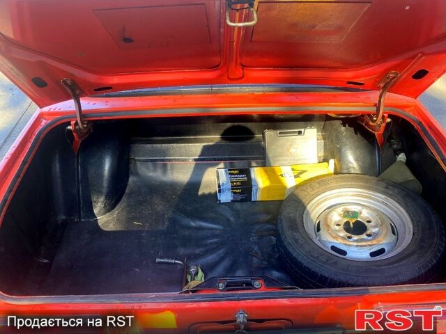 Красный Москвич / АЗЛК 2140, объемом двигателя 1.5 л и пробегом 60 тыс. км за 800 $, фото 11 на Automoto.ua