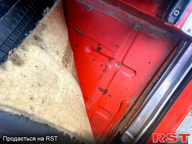 Красный Москвич / АЗЛК 2140, объемом двигателя 1.5 л и пробегом 60 тыс. км за 800 $, фото 6 на Automoto.ua