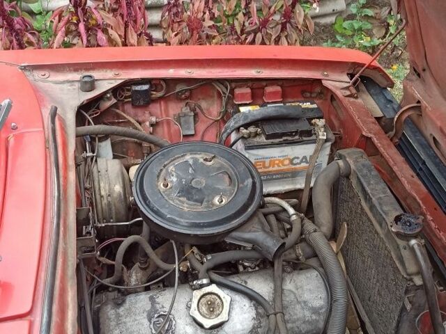 Красный Москвич / АЗЛК 2140, объемом двигателя 0 л и пробегом 1000 тыс. км за 550 $, фото 7 на Automoto.ua